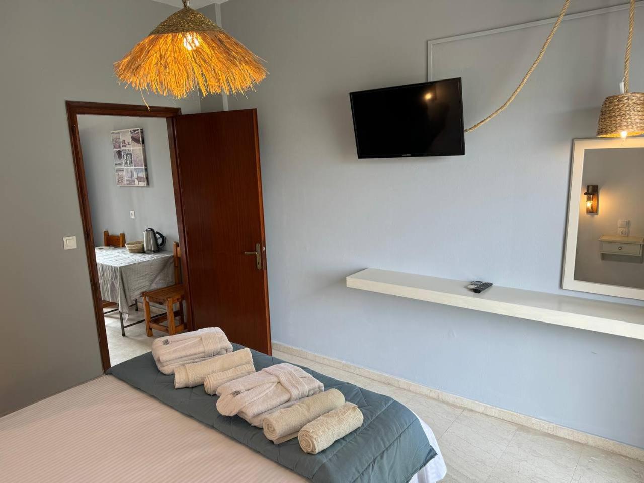 The 3 Little Pigs Apartments Sidari  Luaran gambar